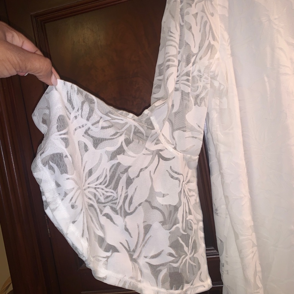 Alfani Woman Off-White Floral Lace Shirt w/lining